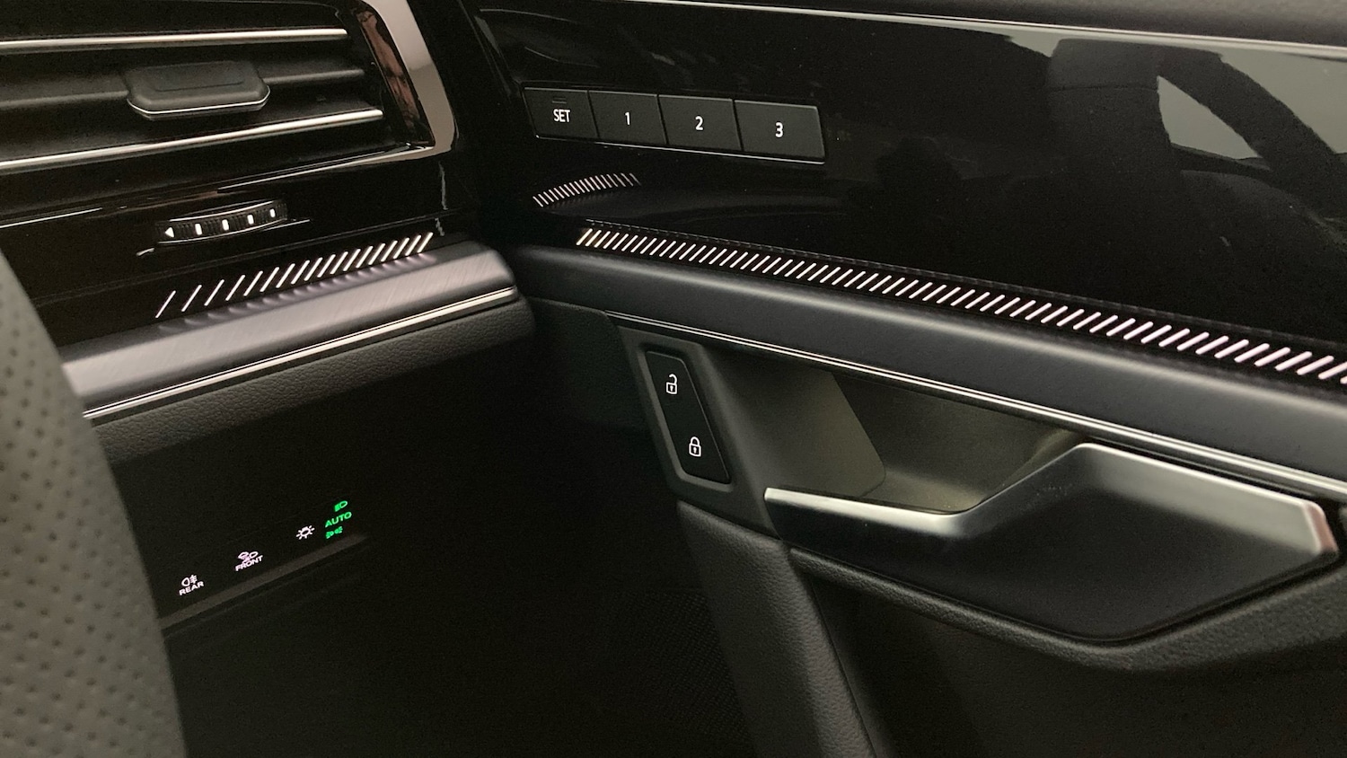 Used Volkswagen Touareg 2025 for sale - 77095653: Photo 29