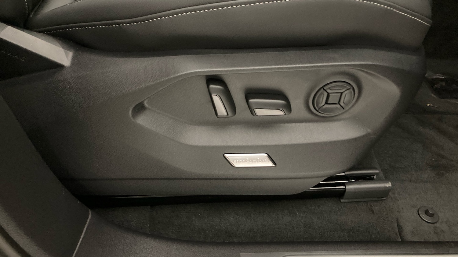 Used Volkswagen Touareg 2025 for sale - 77095653: Photo 36