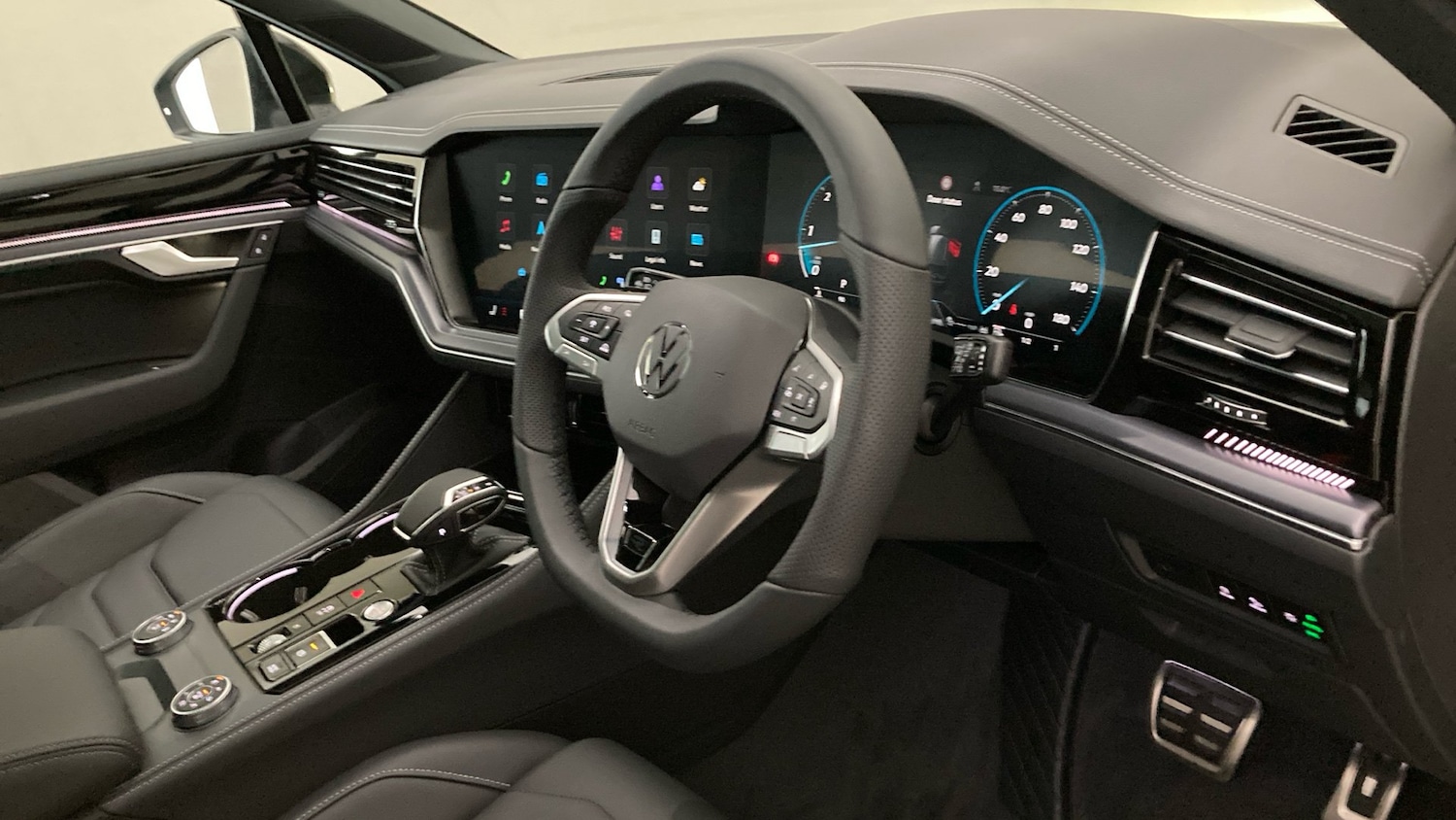 Used Volkswagen Touareg 2025 for sale - 77095653: Photo 6