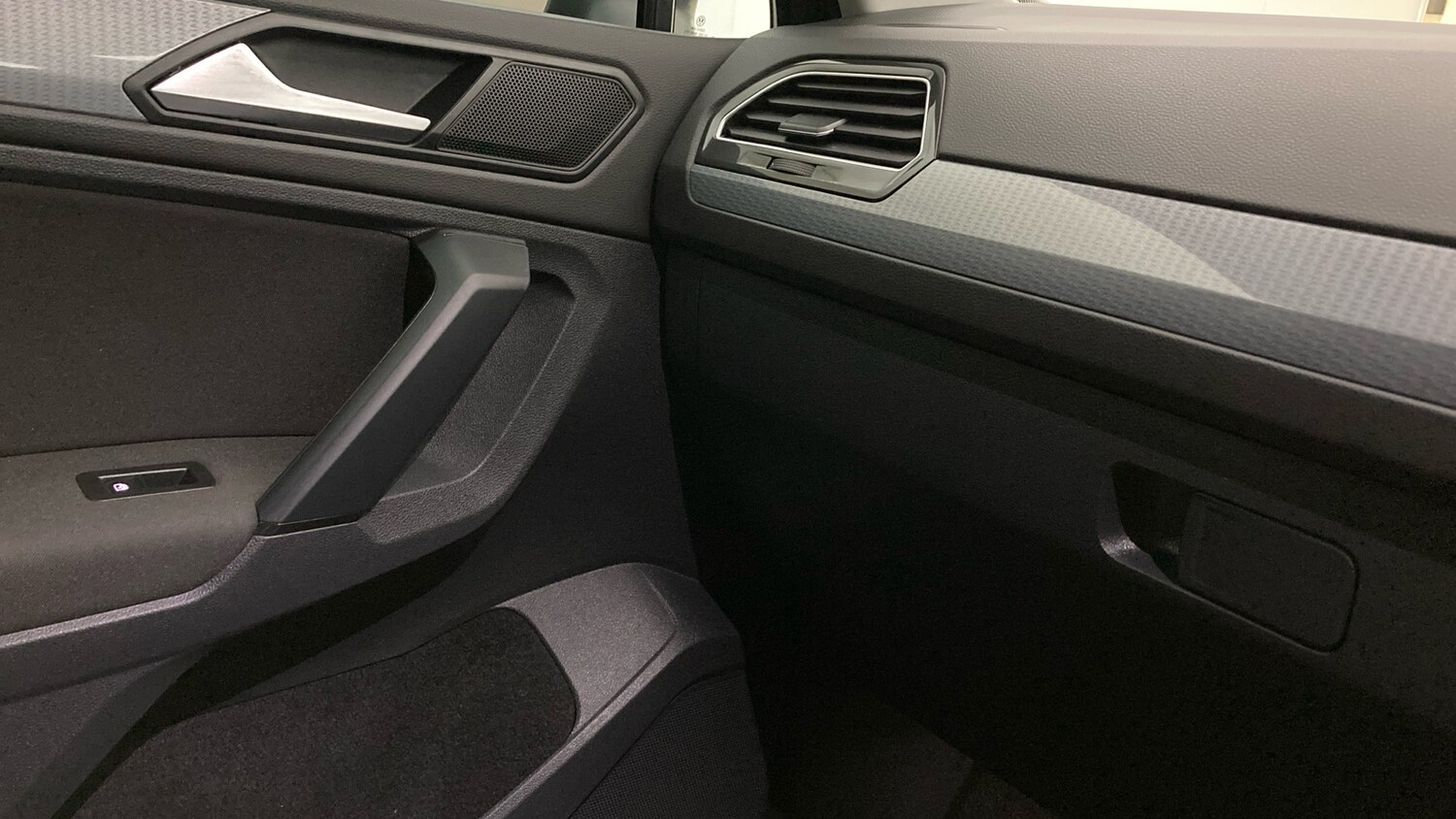 Used Volkswagen Tiguan 2021 for sale - 77701220: Photo 33