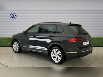 Used Volkswagen Tiguan 2021 for sale - 77701220: Photo