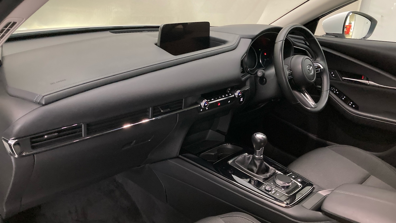 Used Mazda CX-30 2024 for sale - 76720395: Photo 2