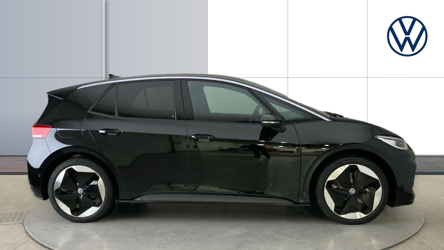 Used Volkswagen ID.3 2025 for sale - 76953619: Photo 4