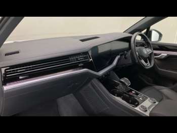Used Volkswagen Touareg 2021 for sale - 75017747: Photo