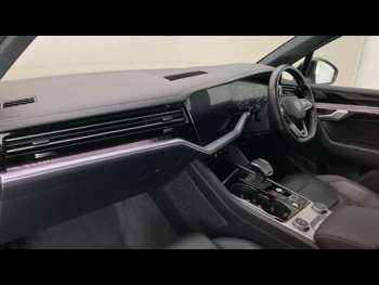 Used Volkswagen Touareg 2021 for sale - 75252832: Photo