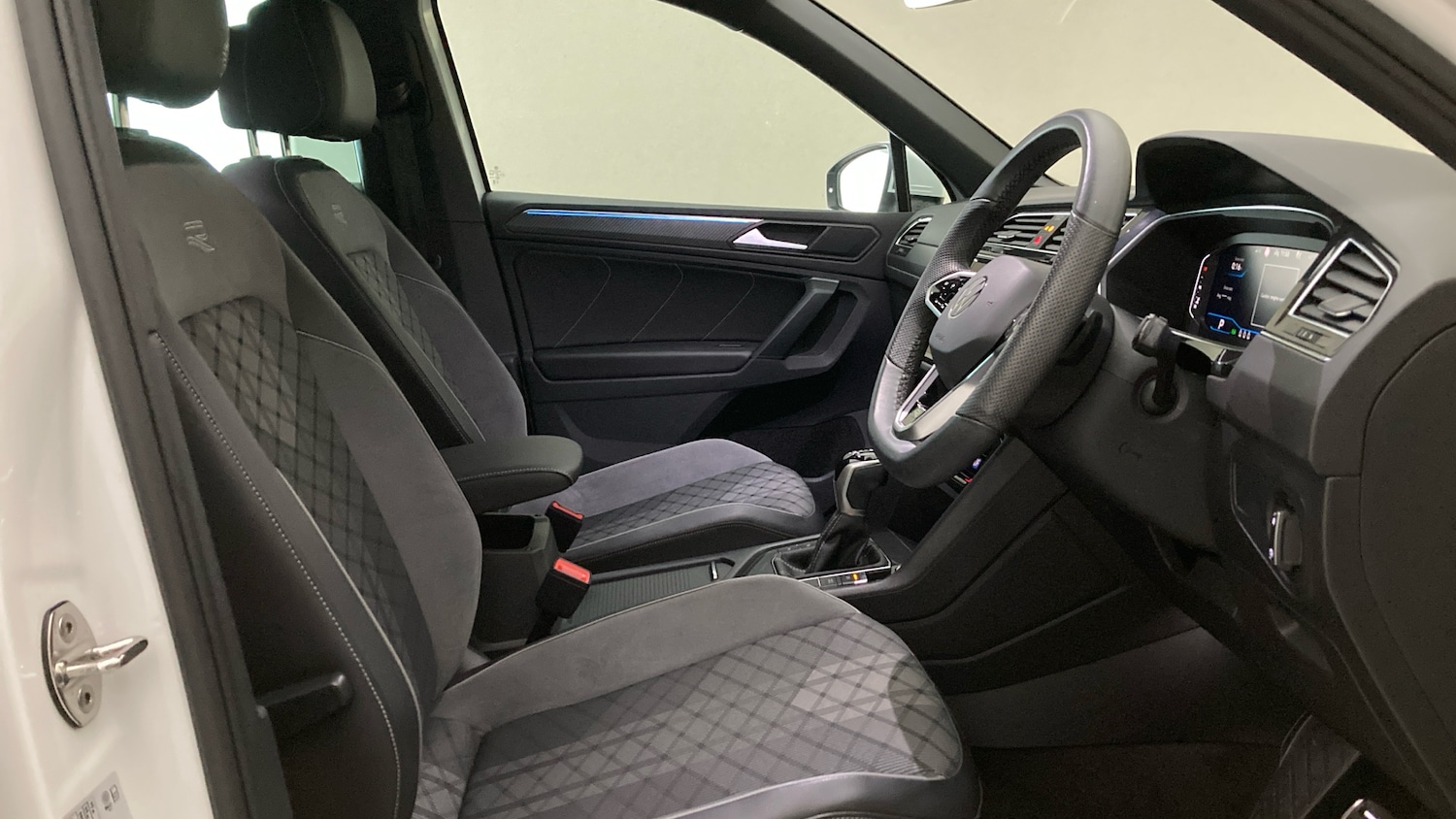 Used Volkswagen Tiguan 2023 for sale - 77365096: Photo 15