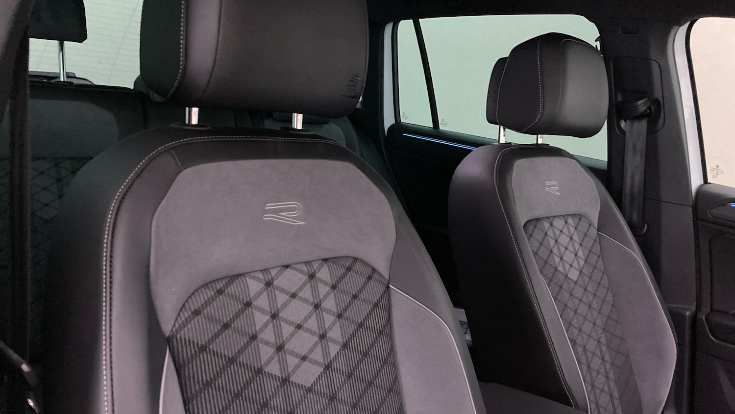 Used Volkswagen Tiguan 2023 for sale - 77365096: Photo 31