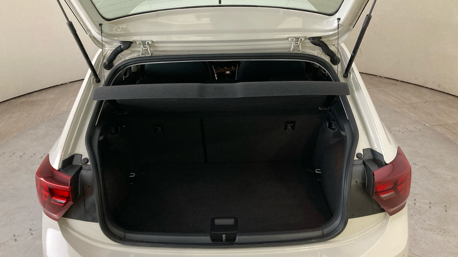 Used Volkswagen Polo 2022 for sale - 76863718: Photo 20