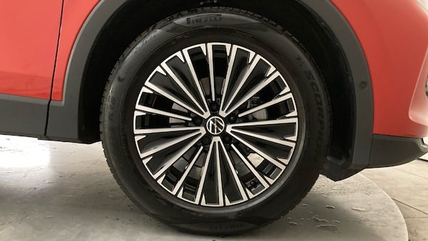 Used Volkswagen Tiguan 2024 for sale - 75593636: Photo 5