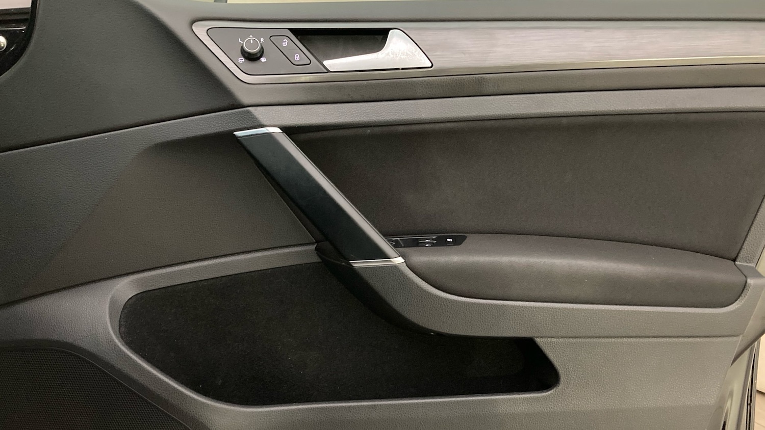 Used Volkswagen Golf 2017 for sale - 76500035: Photo 19