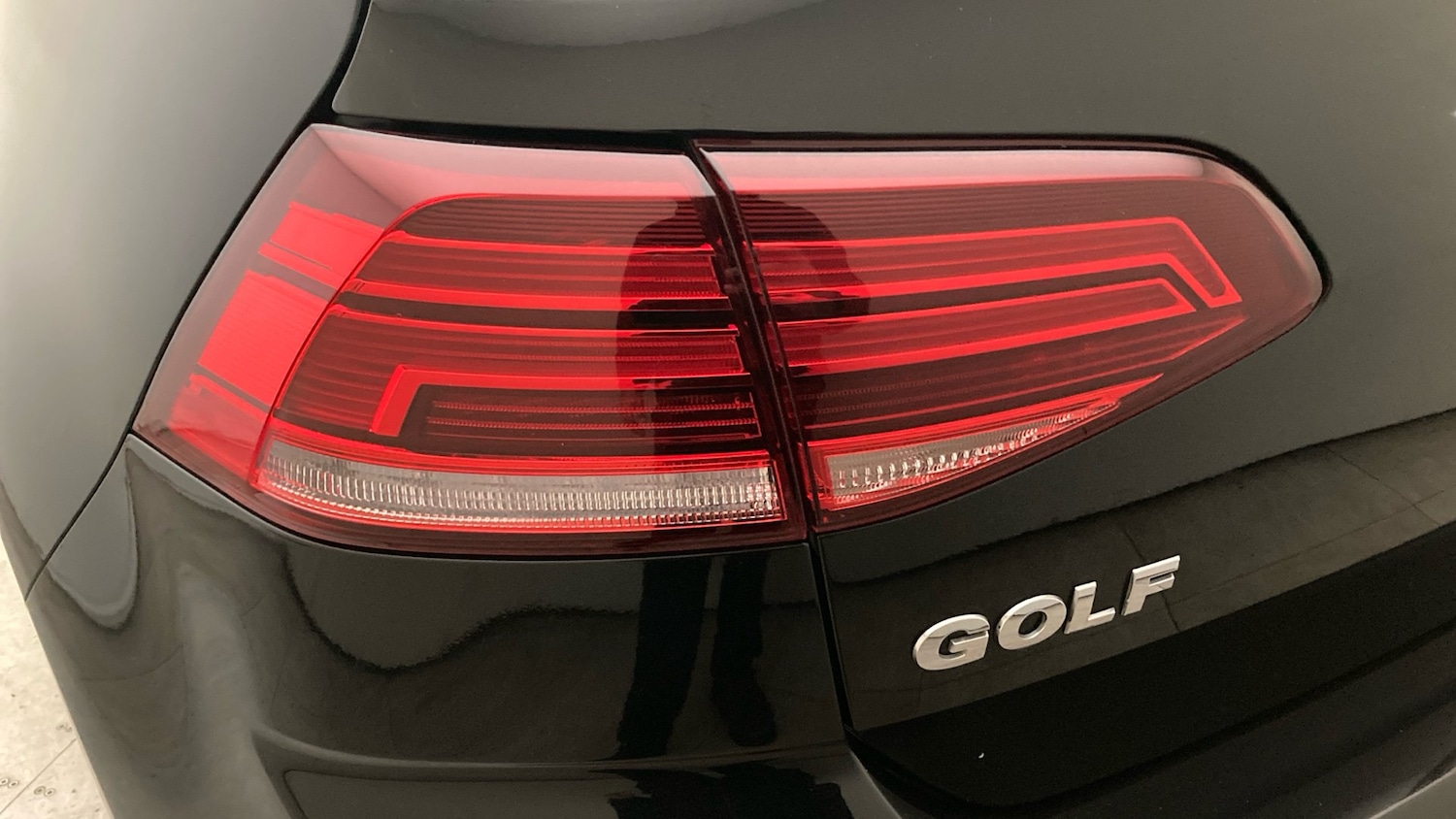 Used Volkswagen Golf 2017 for sale - 76500035: Photo 38