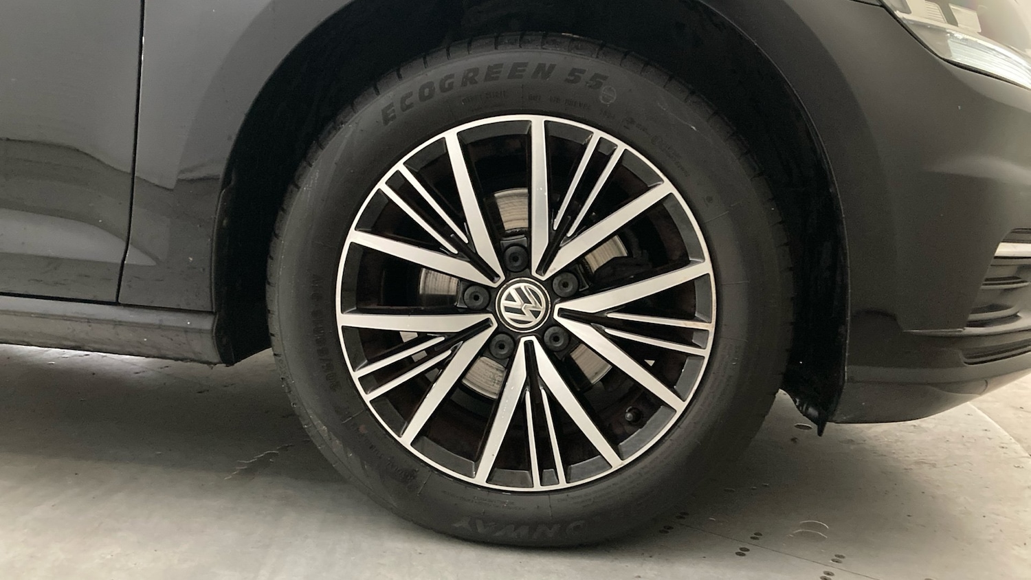 Used Volkswagen Golf 2017 for sale - 76500035: Photo 5