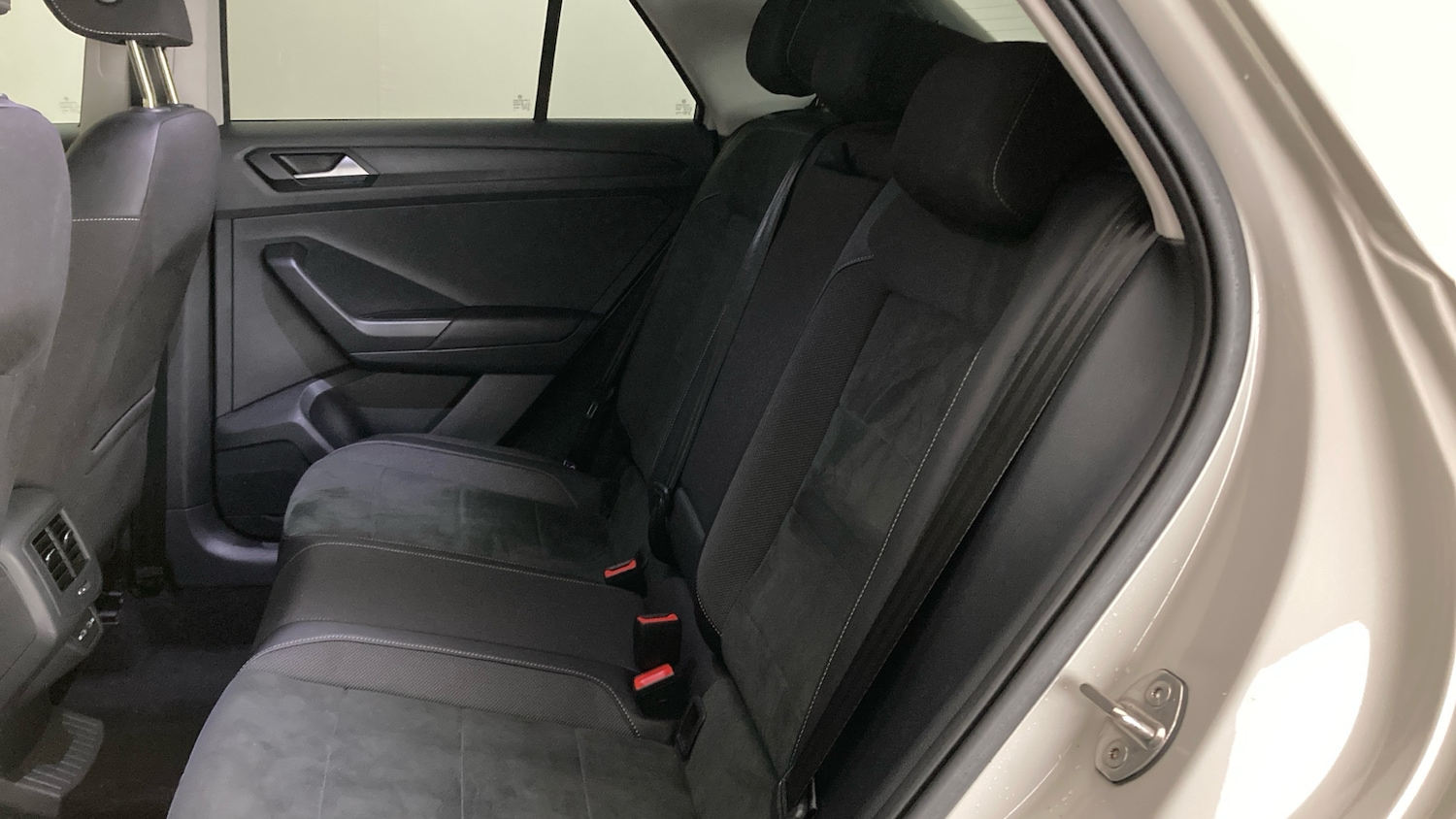 Used Volkswagen T-Roc 2023 for sale - 76504813: Photo 16