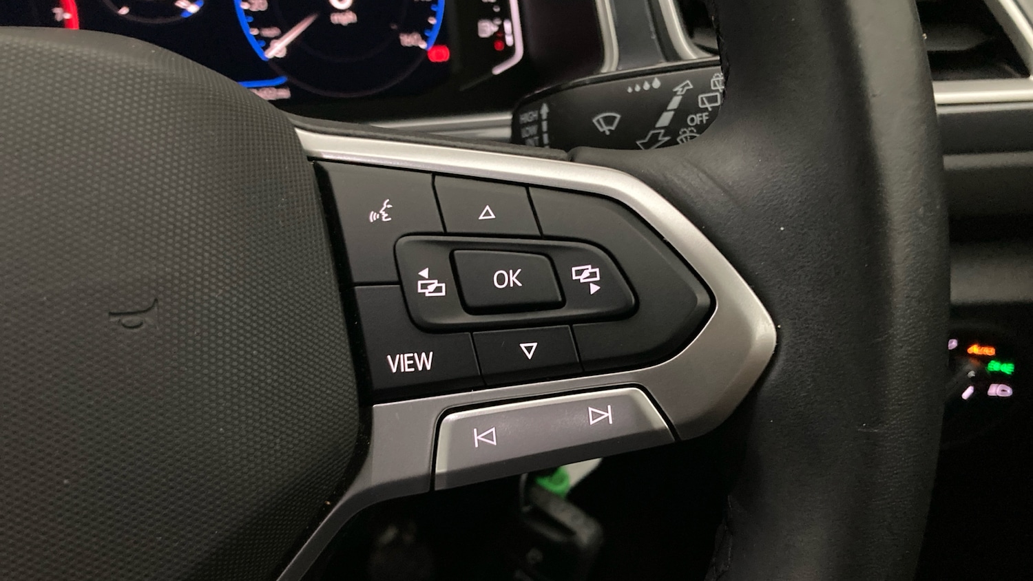 Used Volkswagen T-Roc 2023 for sale - 76504813: Photo 18