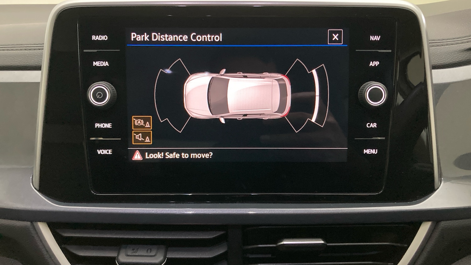 Used Volkswagen T-Roc 2023 for sale - 76504813: Photo 30