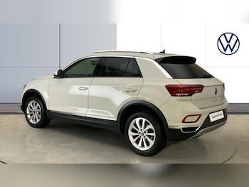 Used Volkswagen T-Roc 2023 for sale - 76504813: Photo