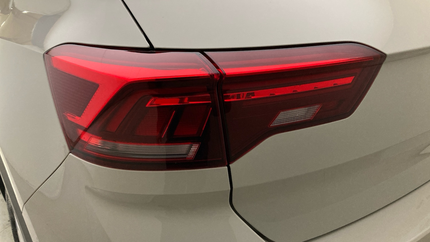 Used Volkswagen T-Roc 2023 for sale - 76504813: Photo 42