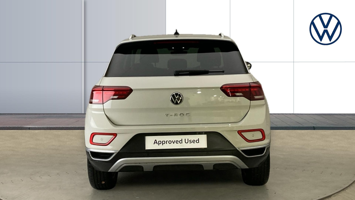 Used Volkswagen T-Roc 2023 for sale - 76504813: Photo 8
