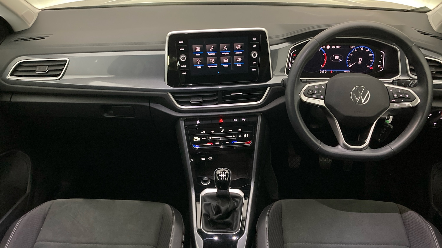 Used Volkswagen T-Roc 2023 for sale - 76504813: Photo 9