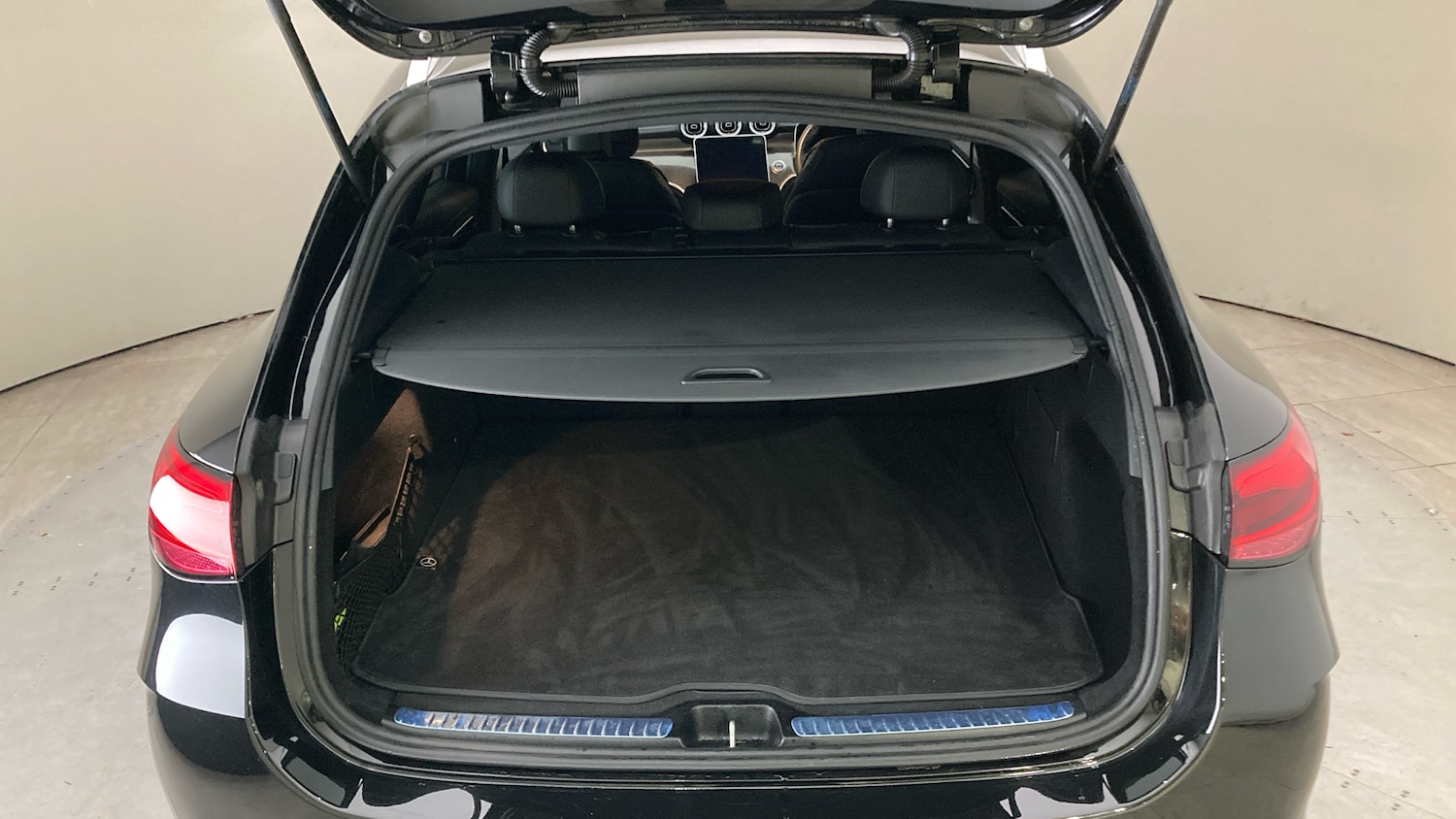 Used Mercedes-Benz GLC 2023 for sale - 76603254: Photo 20