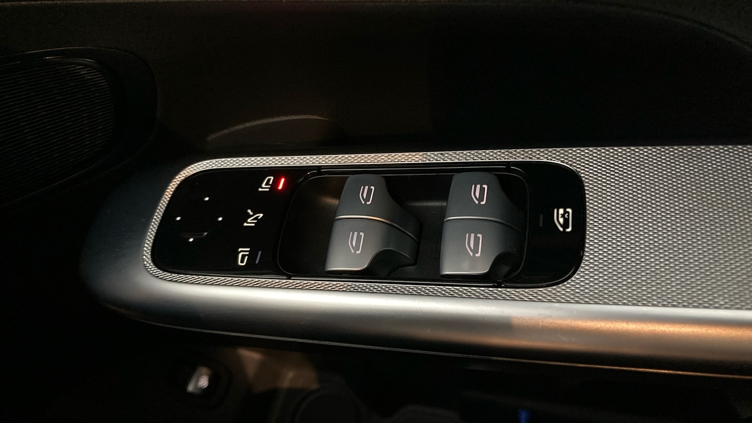 Used Mercedes-Benz GLC 2023 for sale - 76603254: Photo 31