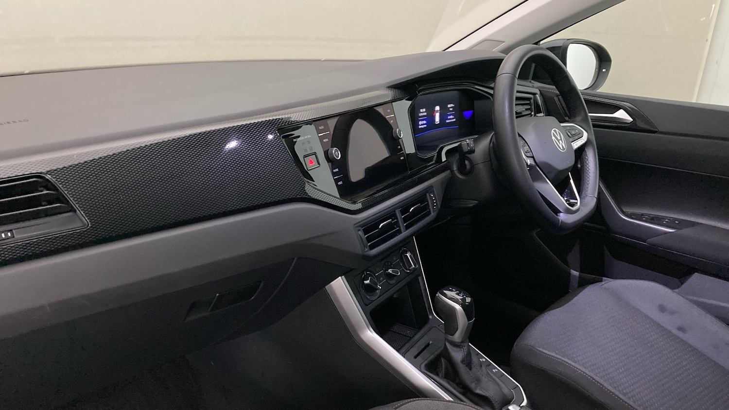 Used Volkswagen Taigo 2022 for sale - 77901450: Photo 2