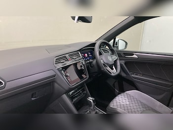 Used Volkswagen Tiguan 2023 for sale - 79346925: Photo