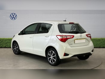 Used Toyota Yaris 2018 for sale - 78568864: Photo