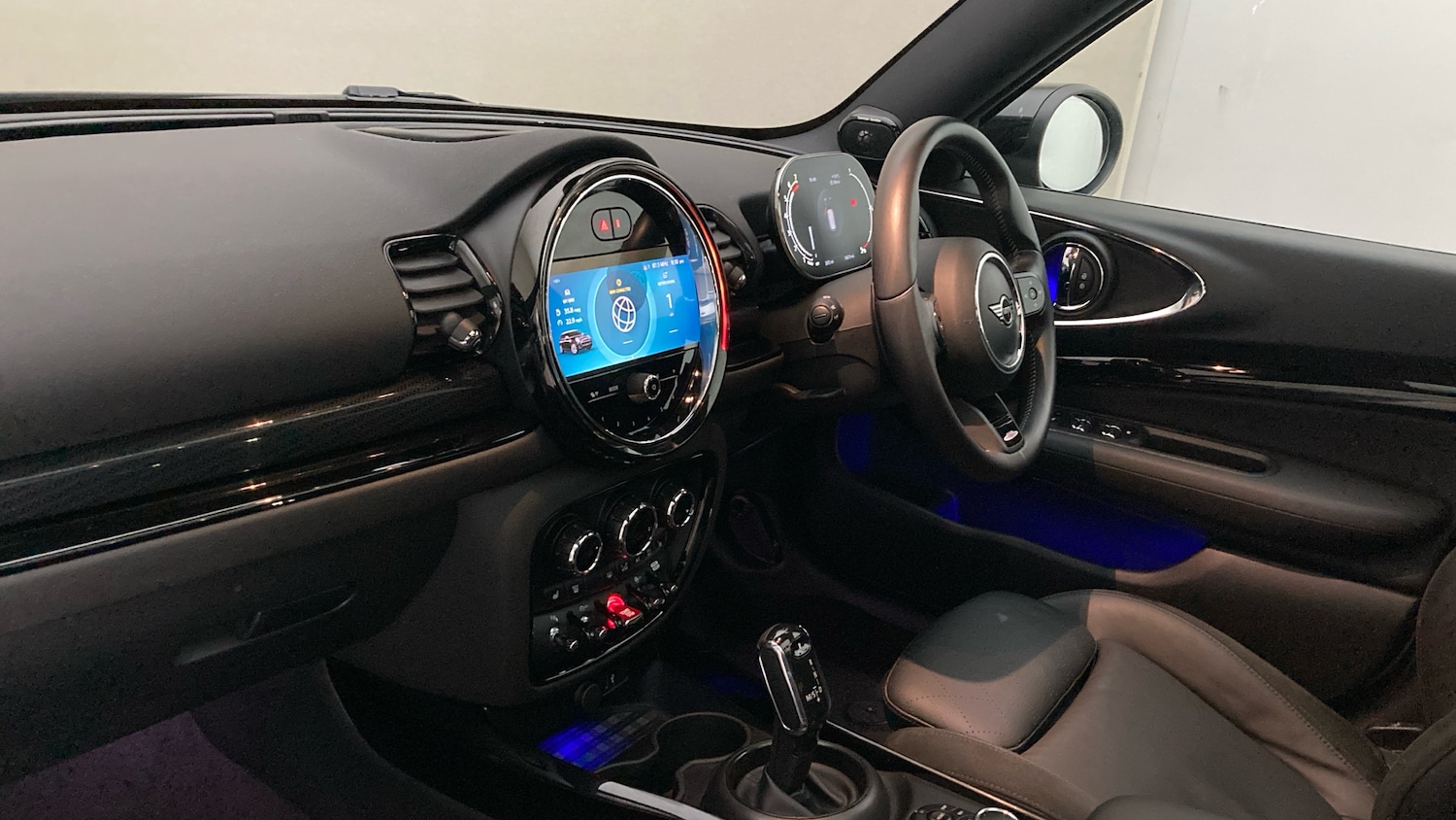 Used MINI Clubman 2023 for sale - 78012561: Photo 2