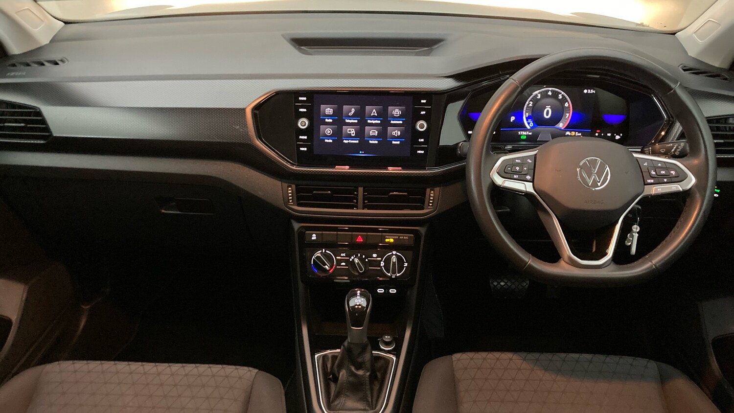 Used Volkswagen T-Cross 2023 for sale - 77652941: Photo 9