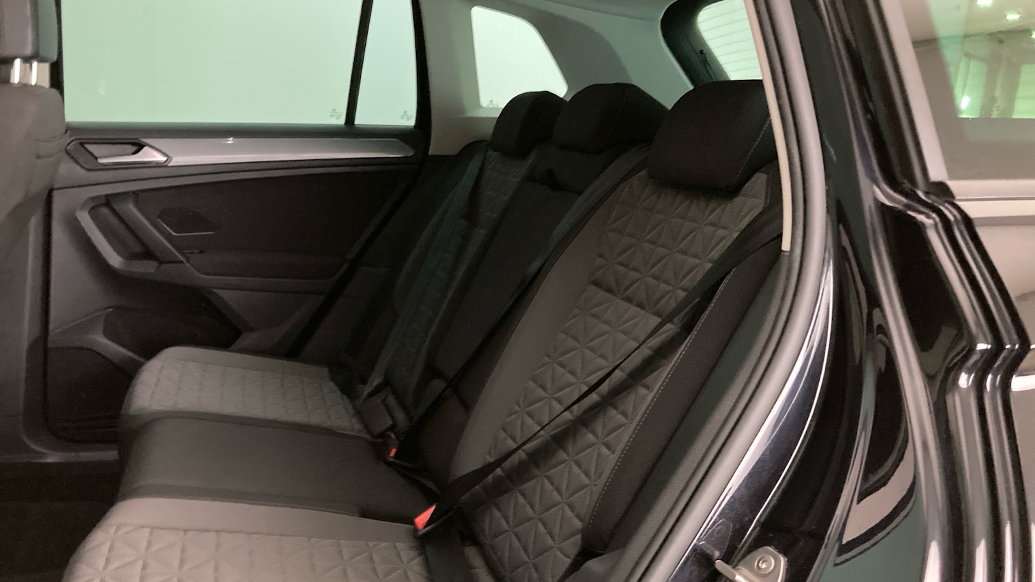 Used Volkswagen Tiguan 2021 for sale - 76590095: Photo 16