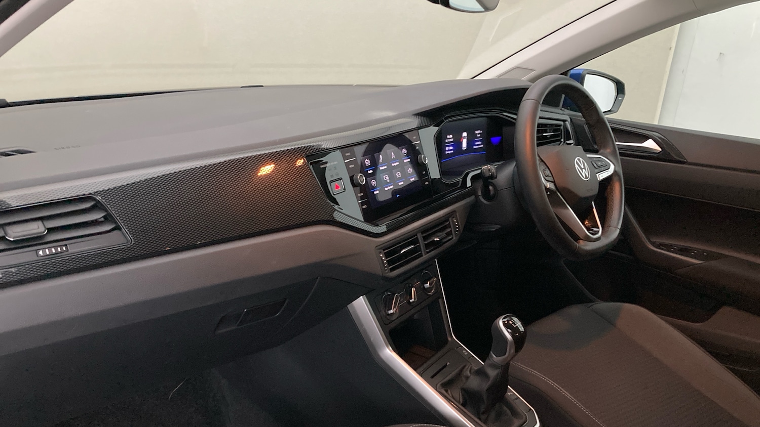Used Volkswagen Polo 2022 for sale - 76127950: Photo 2