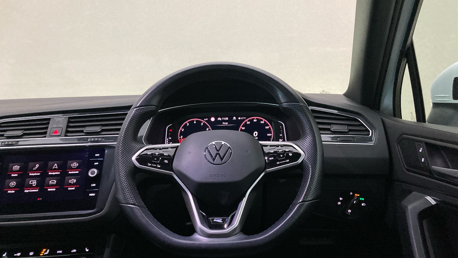 Used Volkswagen Tiguan 2021 for sale - 77222864: Photo 10