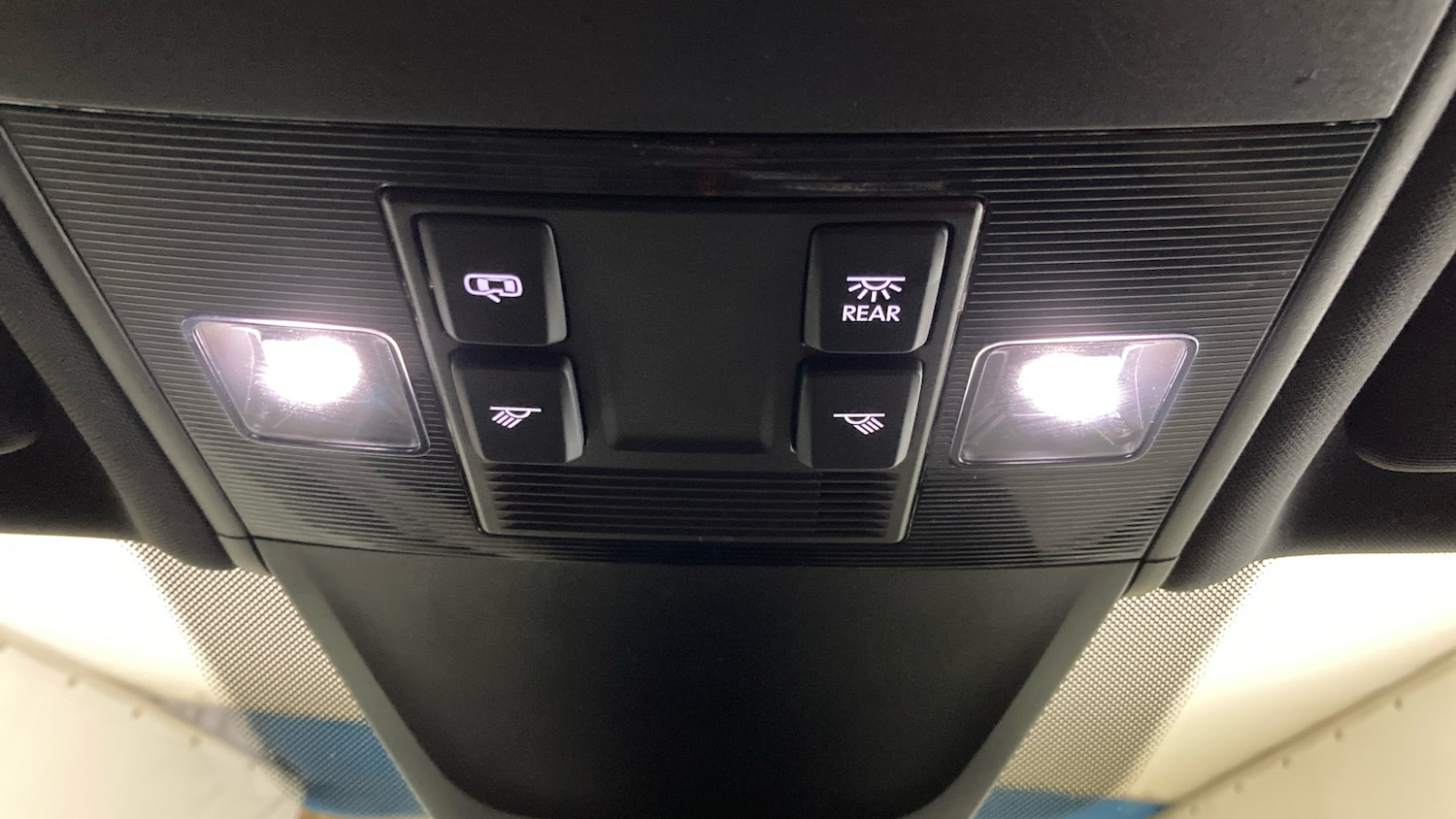 Used Volkswagen Tiguan 2021 for sale - 77222864: Photo 34