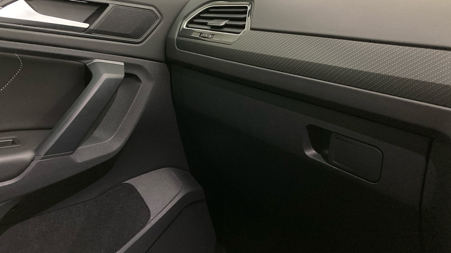 Used Volkswagen Tiguan 2021 for sale - 77222864: Photo 35