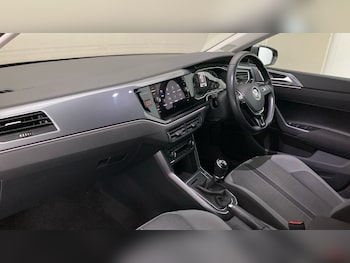 Used Volkswagen Polo 2018 for sale - 76976920: Photo