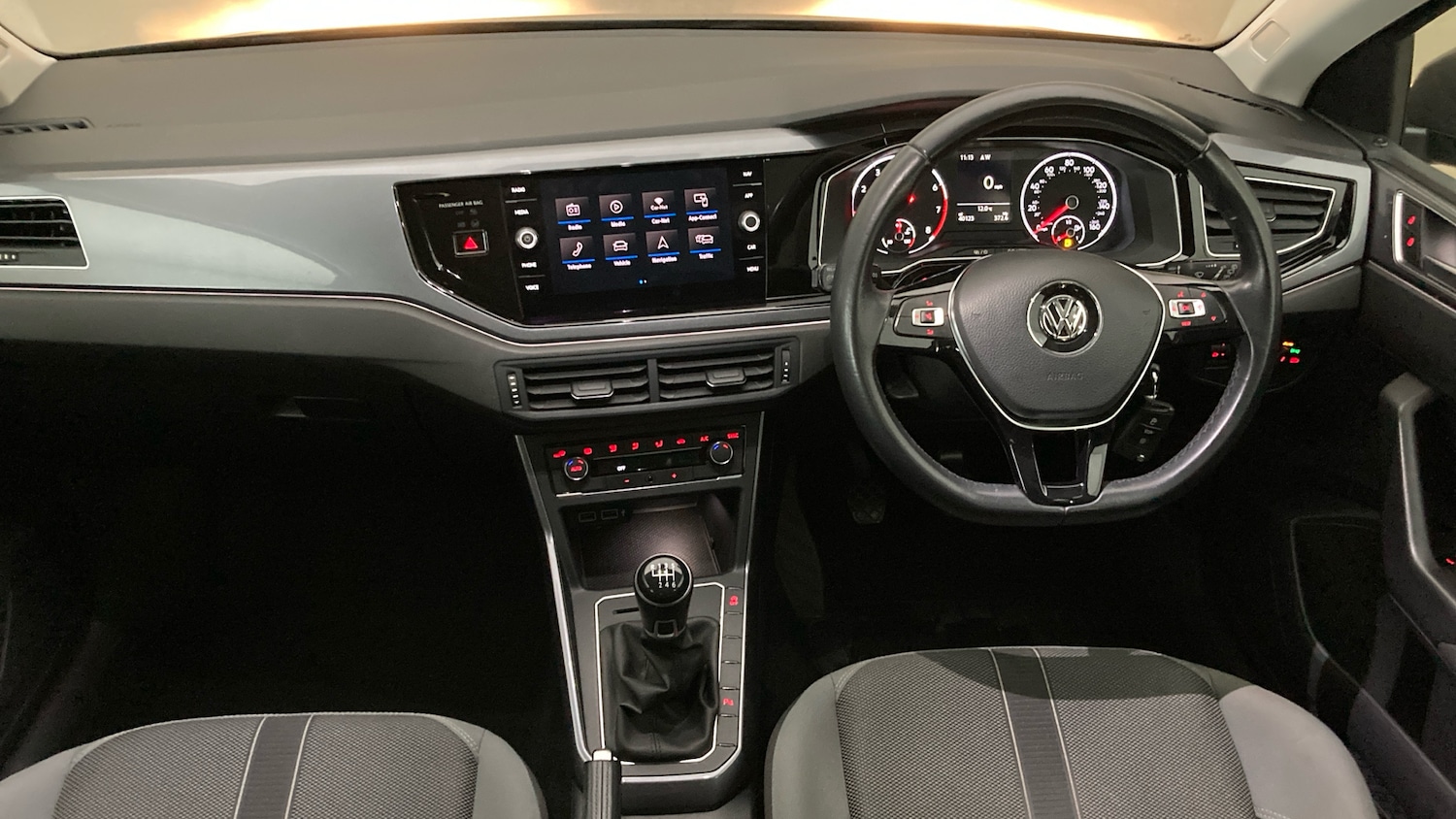 Used Volkswagen Polo 2018 for sale - 76976920: Photo 9