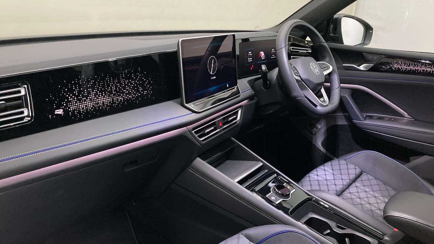 Used Volkswagen Tiguan 2025 for sale - 76639597: Photo 2