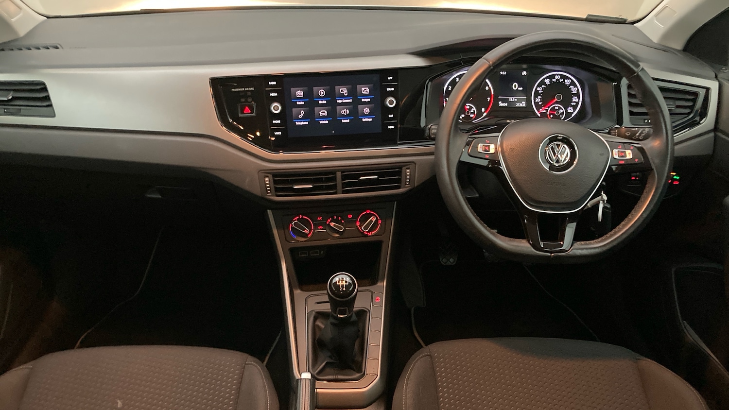 Used Volkswagen Polo 2018 for sale - 76127945: Photo 9