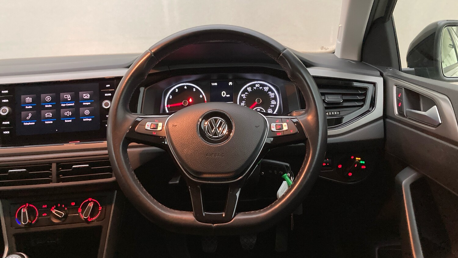 Used Volkswagen Polo 2019 for sale - 78106156: Photo 10
