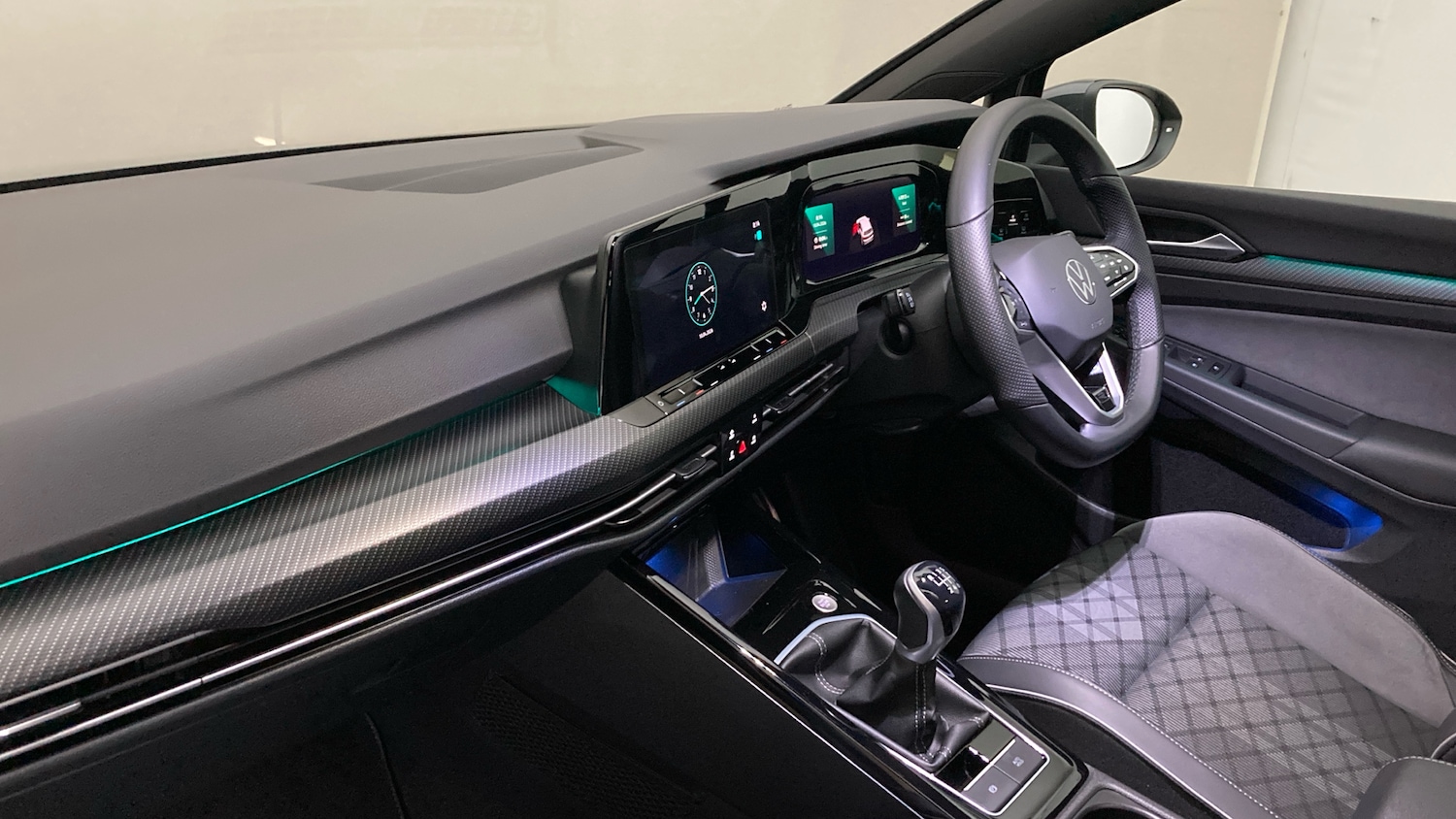 Used Volkswagen Golf 2023 for sale - 78210675: Photo 2