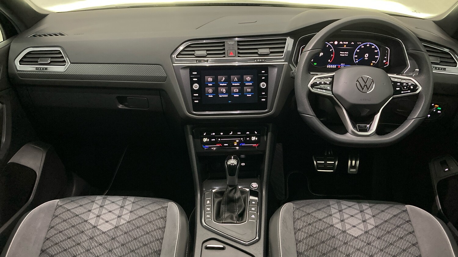 Used Volkswagen Tiguan Allspace 2025 for sale - 78198663: Photo 9