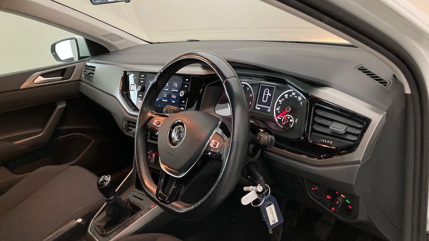 Used Volkswagen Polo 2019 for sale - 76207658: Photo 6