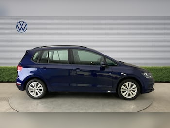 Used Volkswagen Golf SV 2018 for sale - 78766152: Photo