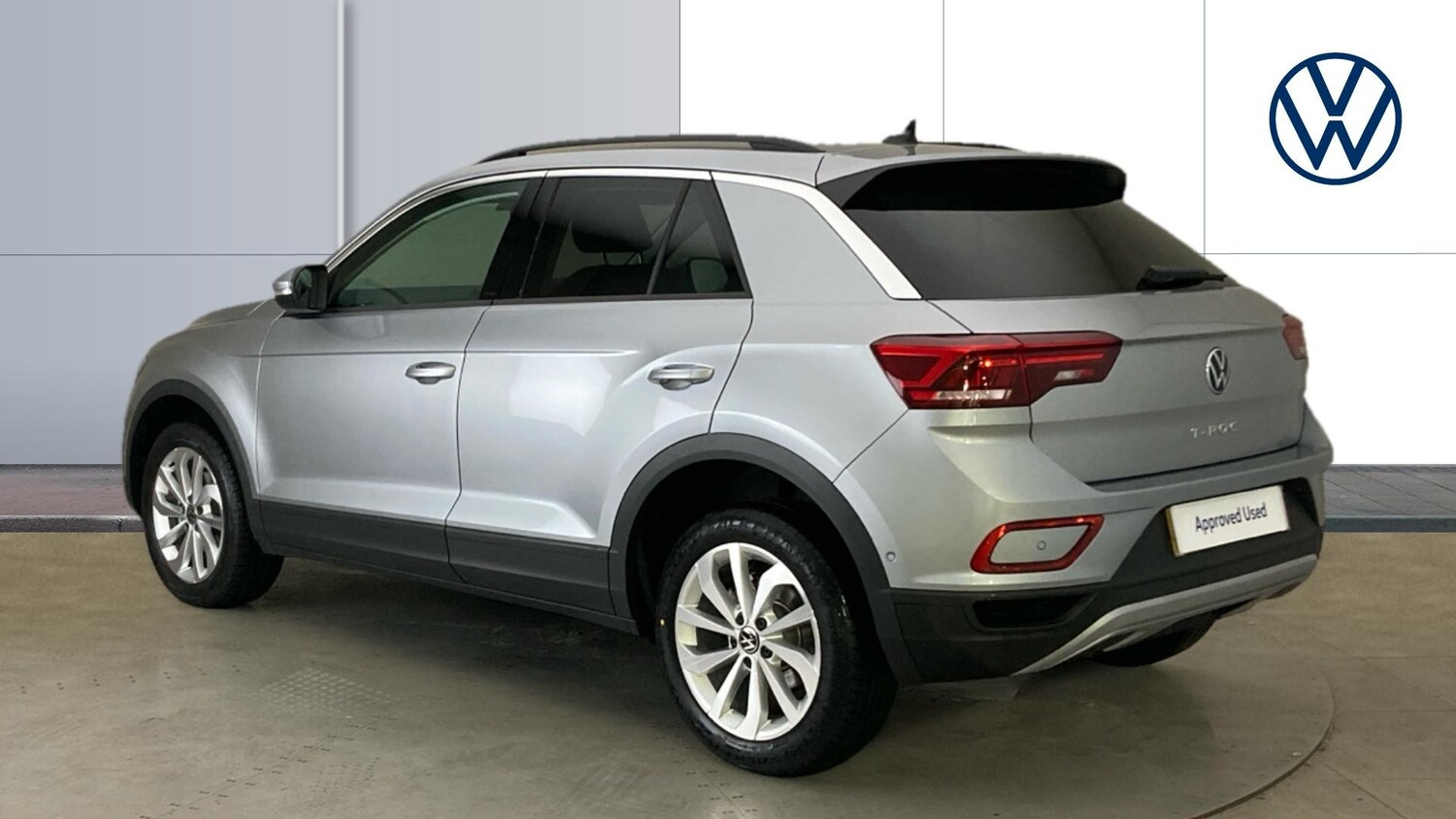 Used Volkswagen T-Roc 2025 for sale - 76368977: Photo 3