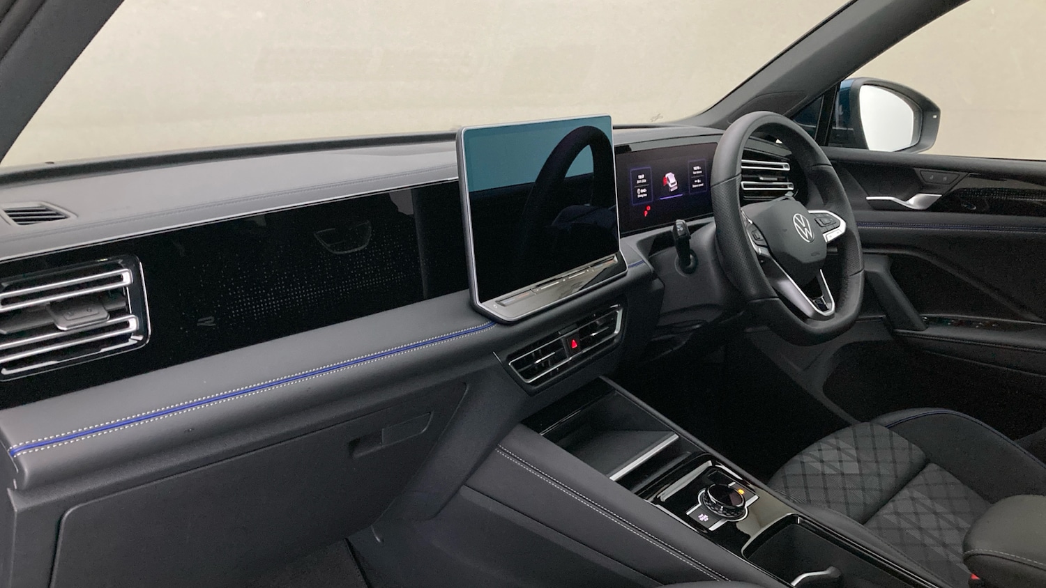 Used Volkswagen Tiguan 2025 for sale - 77297017: Photo 2