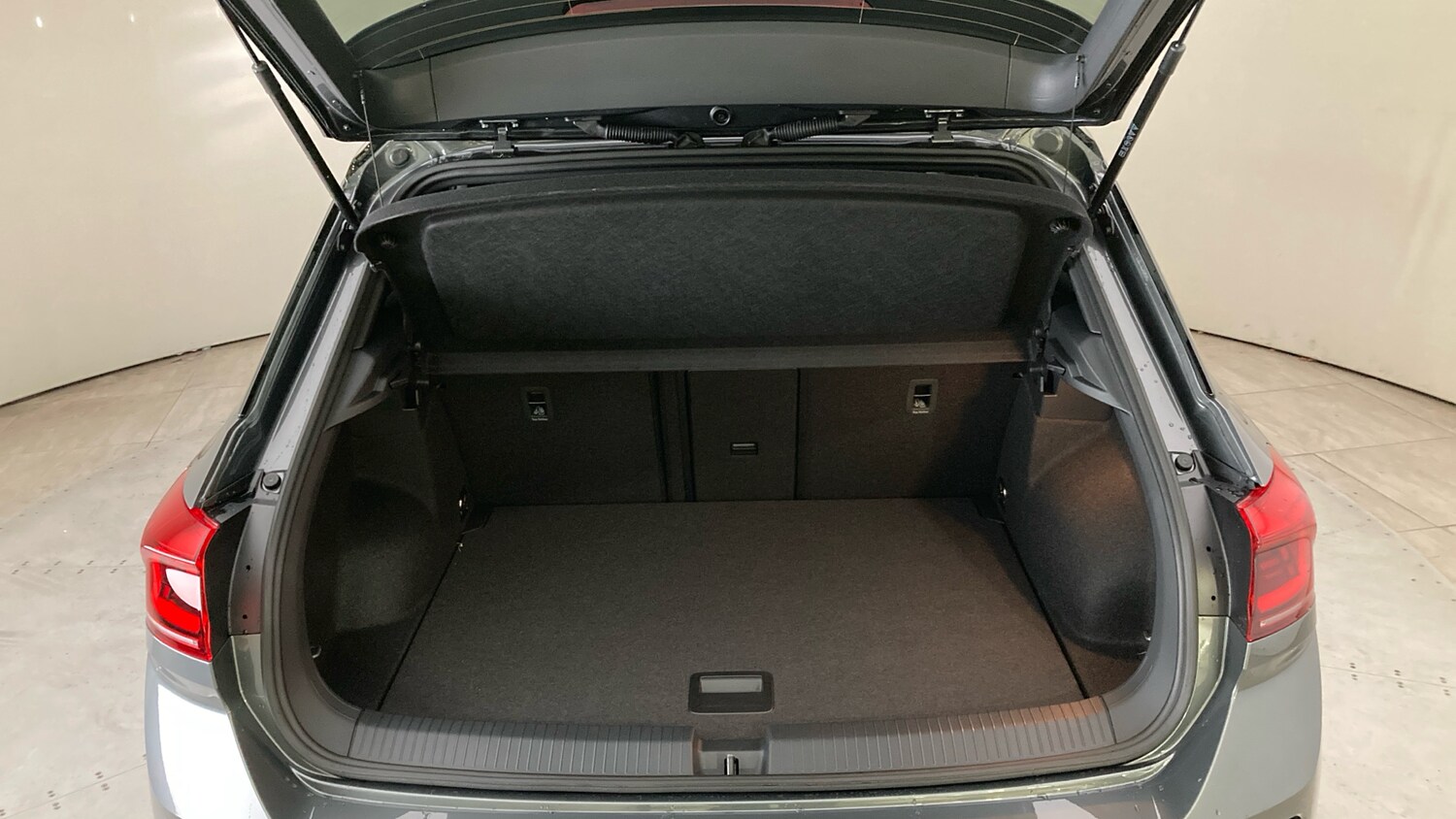 Used Volkswagen T-Roc 2025 for sale - 77715263: Photo 20