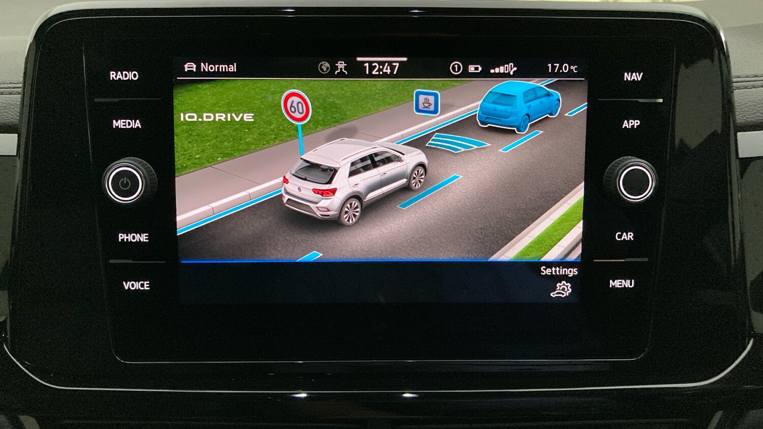 Used Volkswagen T-Roc 2025 for sale - 77715263: Photo 26