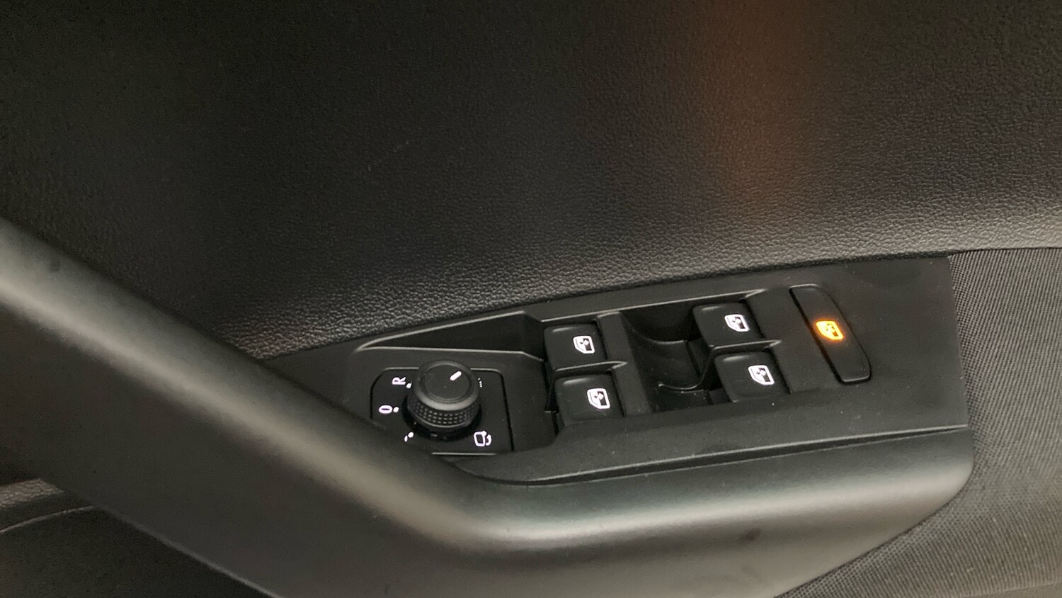 Used Volkswagen Polo 2022 for sale - 77595174: Photo 30