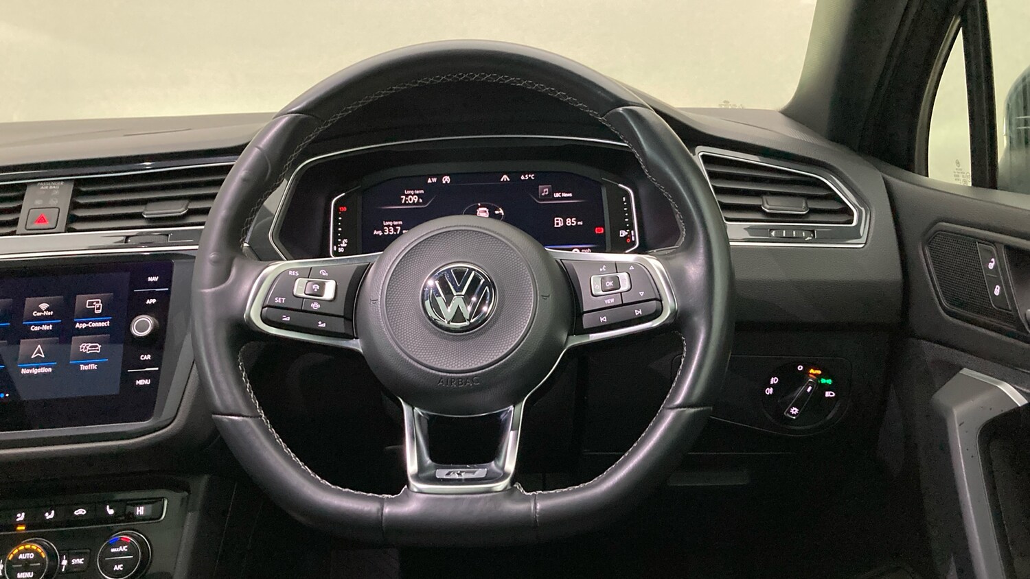 Used Volkswagen Tiguan 2019 for sale - 77758583: Photo 10